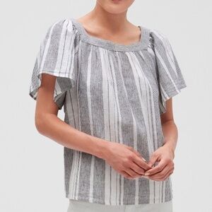 Banana republic Linen size M peasant gray and white striped shirt‎